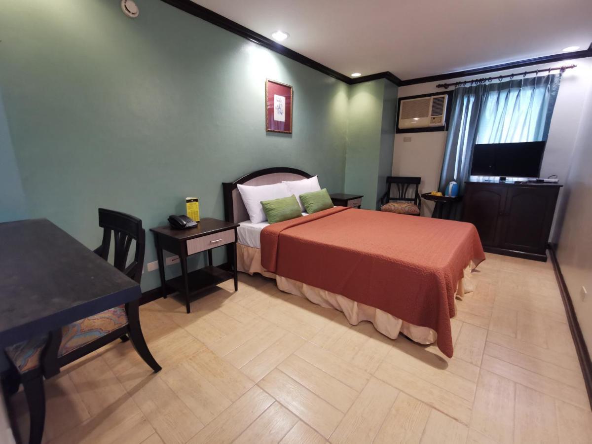 Tagaytay Country Hotel Тагайтай Экстерьер фото