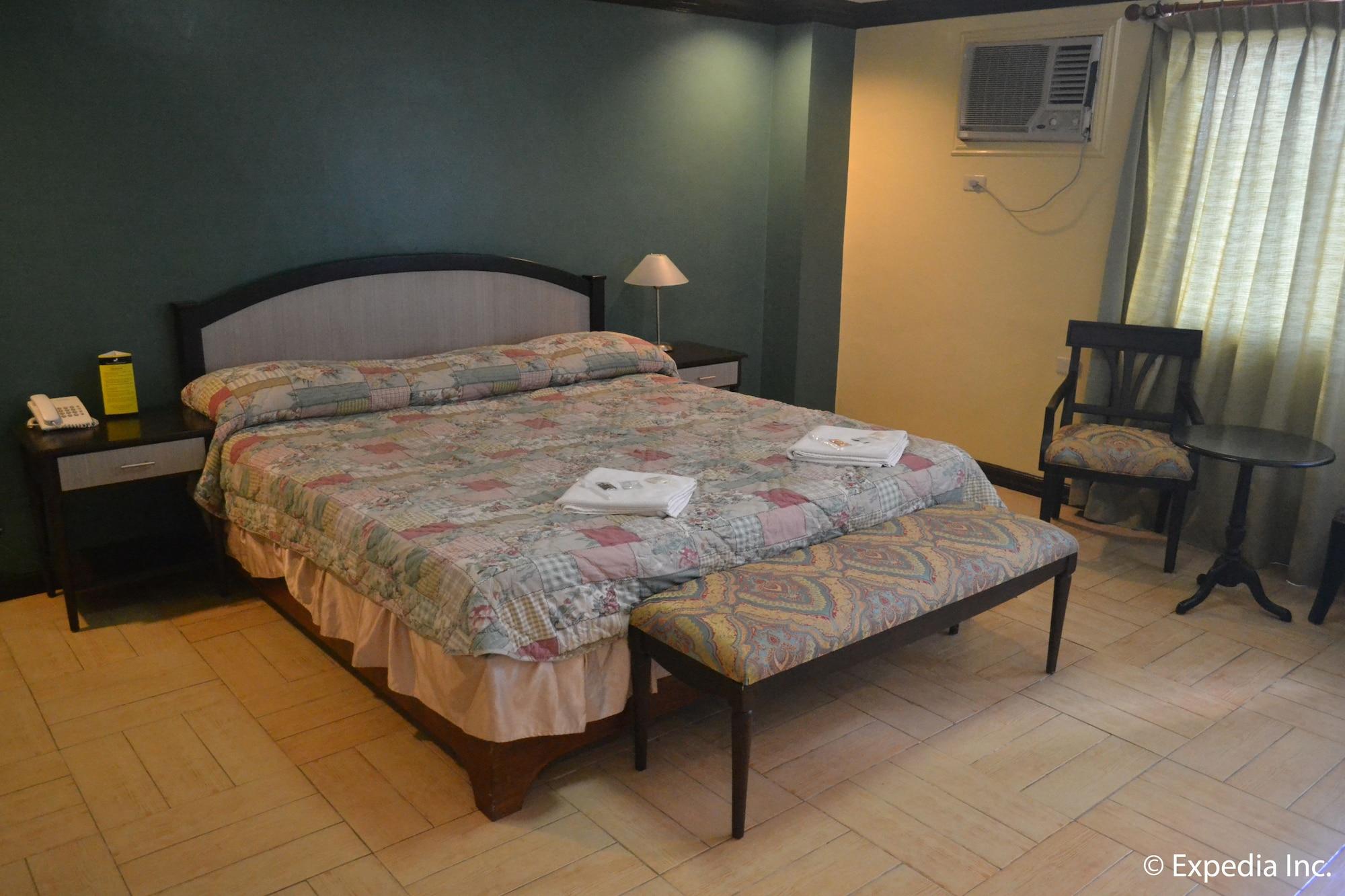 Tagaytay Country Hotel Тагайтай Экстерьер фото