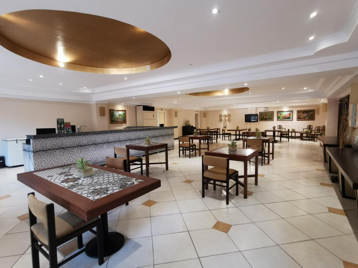 Tagaytay Country Hotel Тагайтай Экстерьер фото