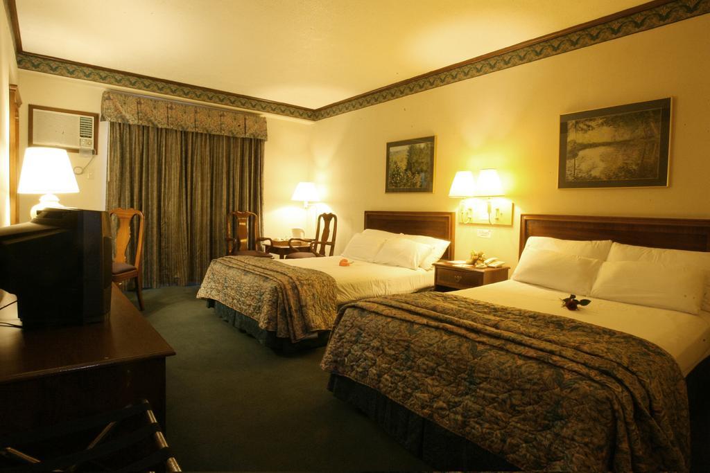 Tagaytay Country Hotel Тагайтай Номер фото