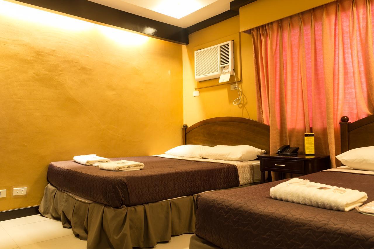 Tagaytay Country Hotel Тагайтай Экстерьер фото